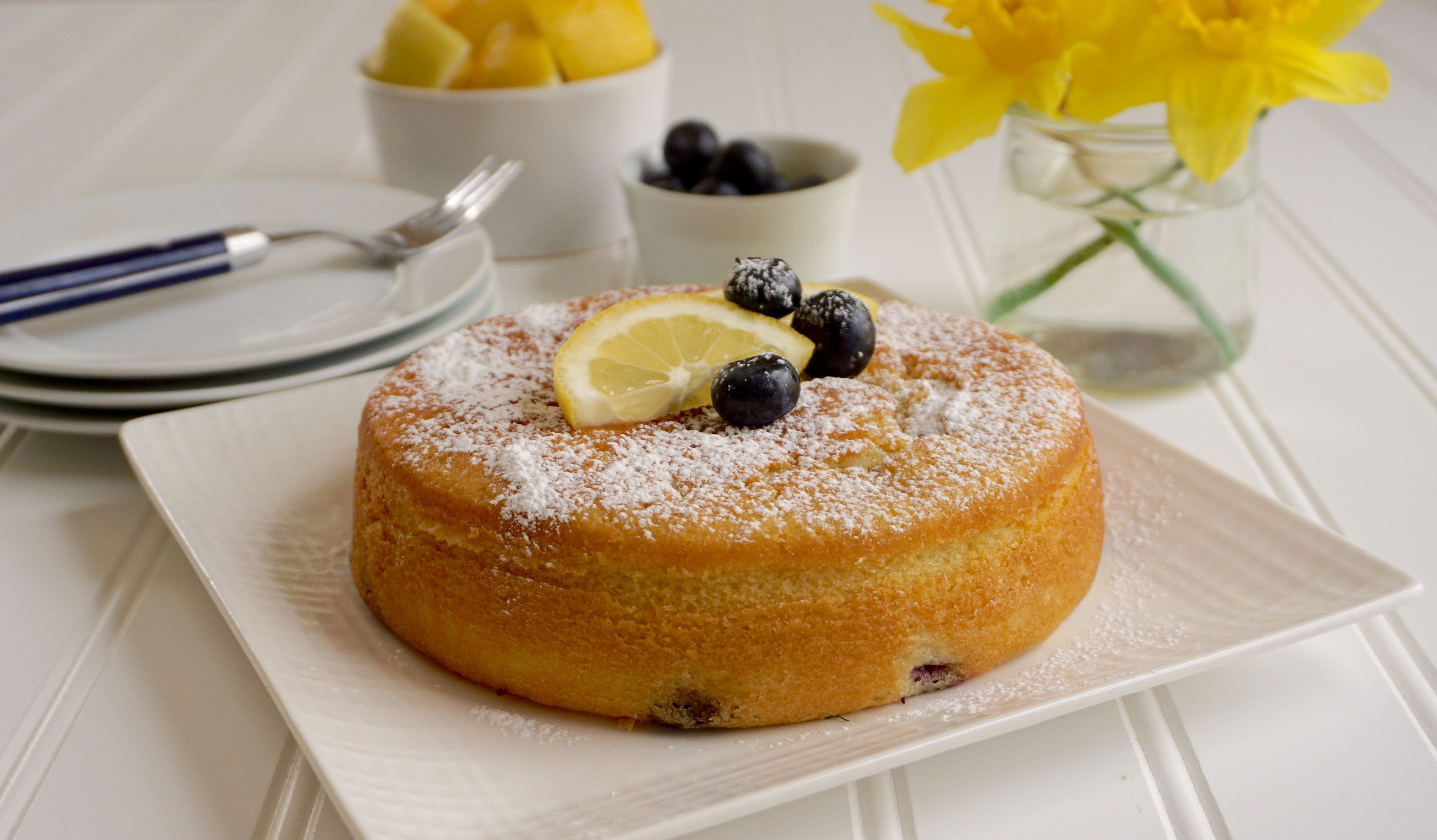 Olive Oil Cake (With a Hint of Lemon) - Tastefully Grace