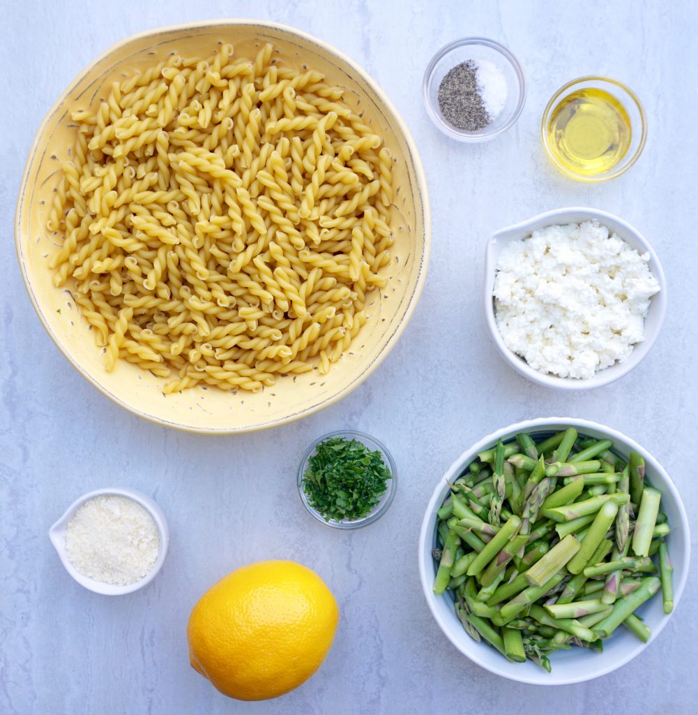 Lemon Asparagus Pasta is a one pot, easy vegetarian meal