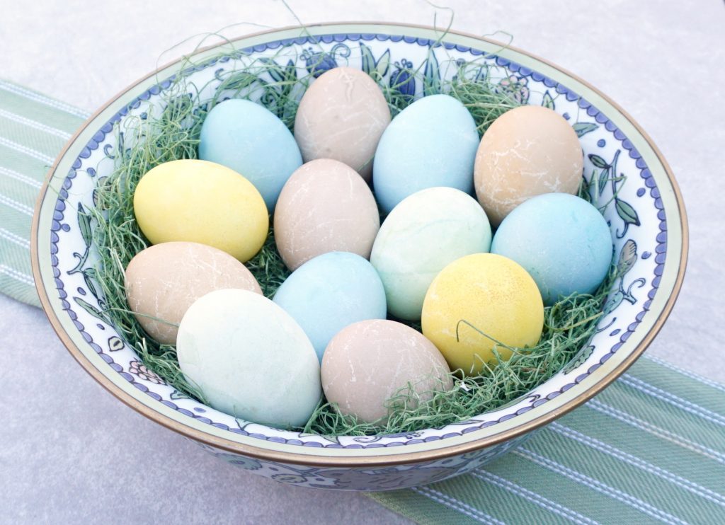 Natural Dye Easter Eggs