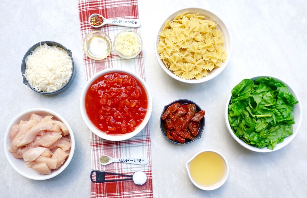 Tomato Chicken Bowtie Pasta