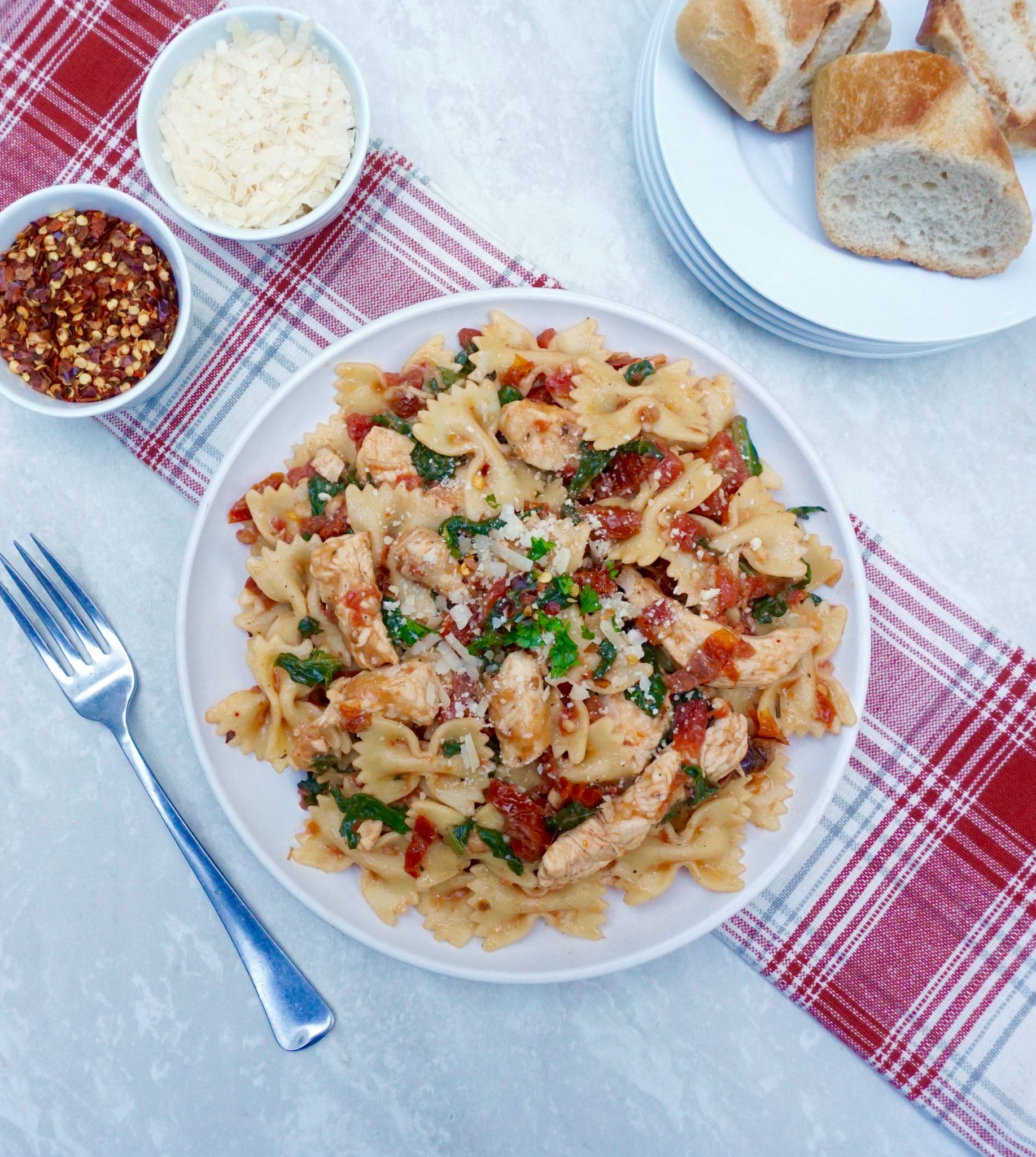 Easy Quick Fix Tomato Chicken Bowtie Pasta Recipe