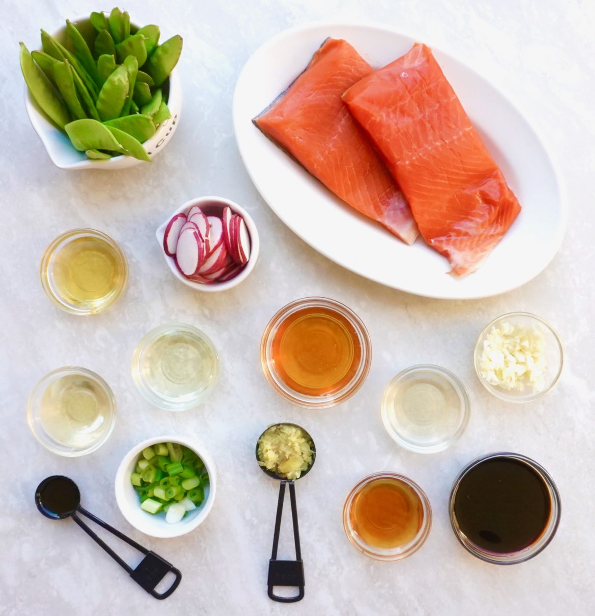 Asian Salad Salmon is healthy, flavorful, low carb and gluten free.