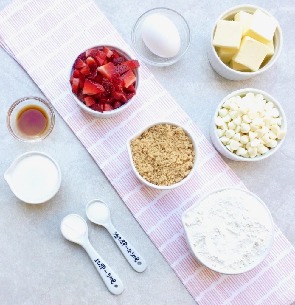 Strawberry Blondies