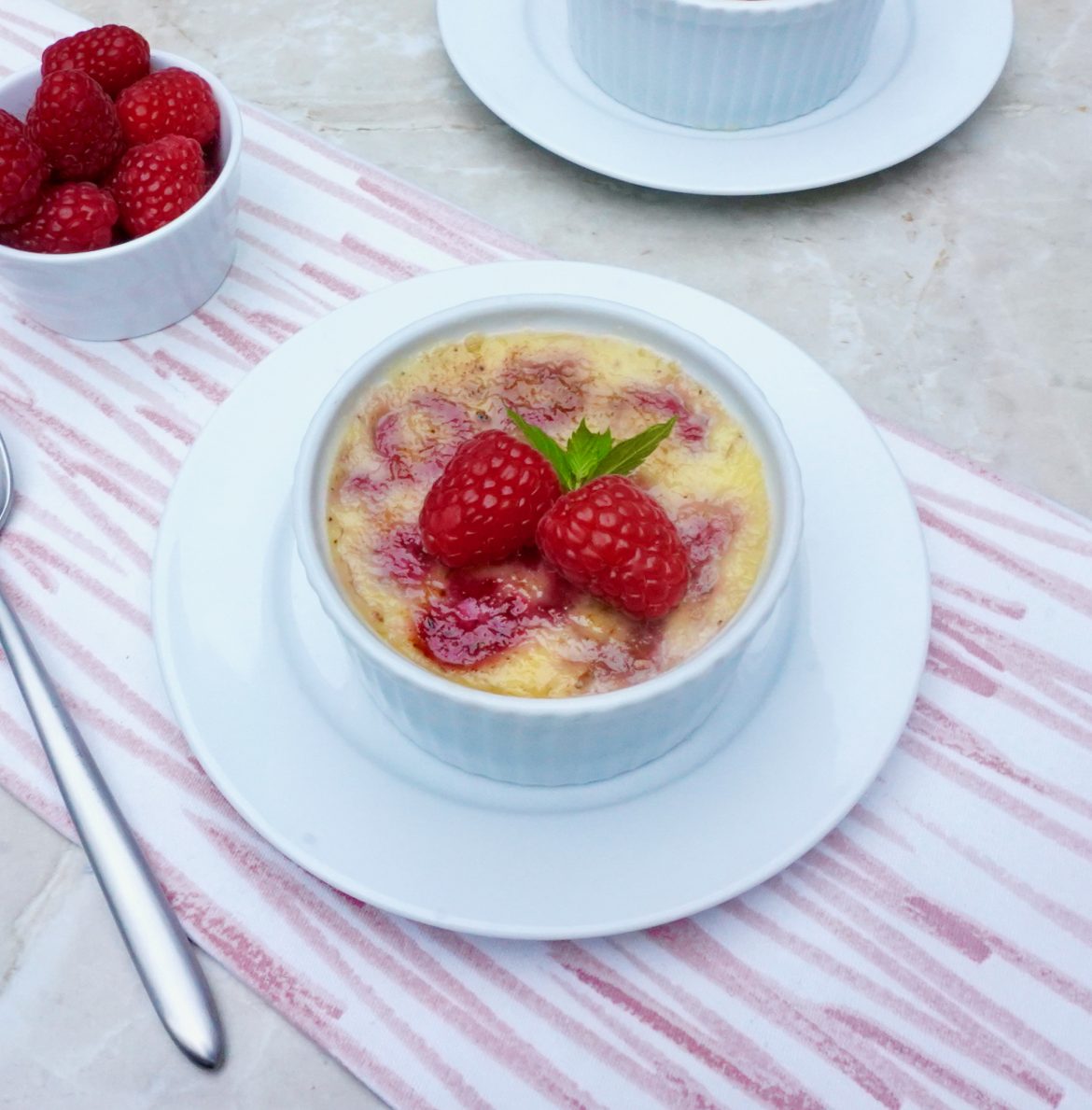 Easy 6 Ingredient Raspberry Creme Brûlée' Recipe