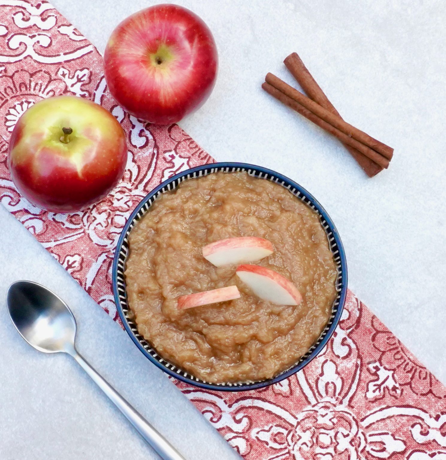 Easy to Make Cinnamon Cider Apple Sauce Recipe