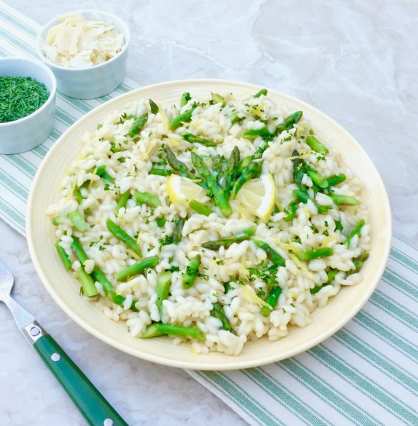 Lemon Asparagus Risotto is a creamy and delicious rice dish