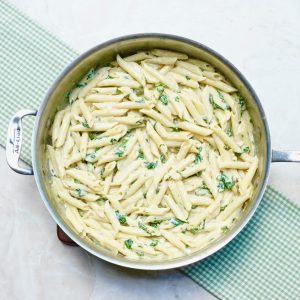 Creamy Garlic Spinach Penne